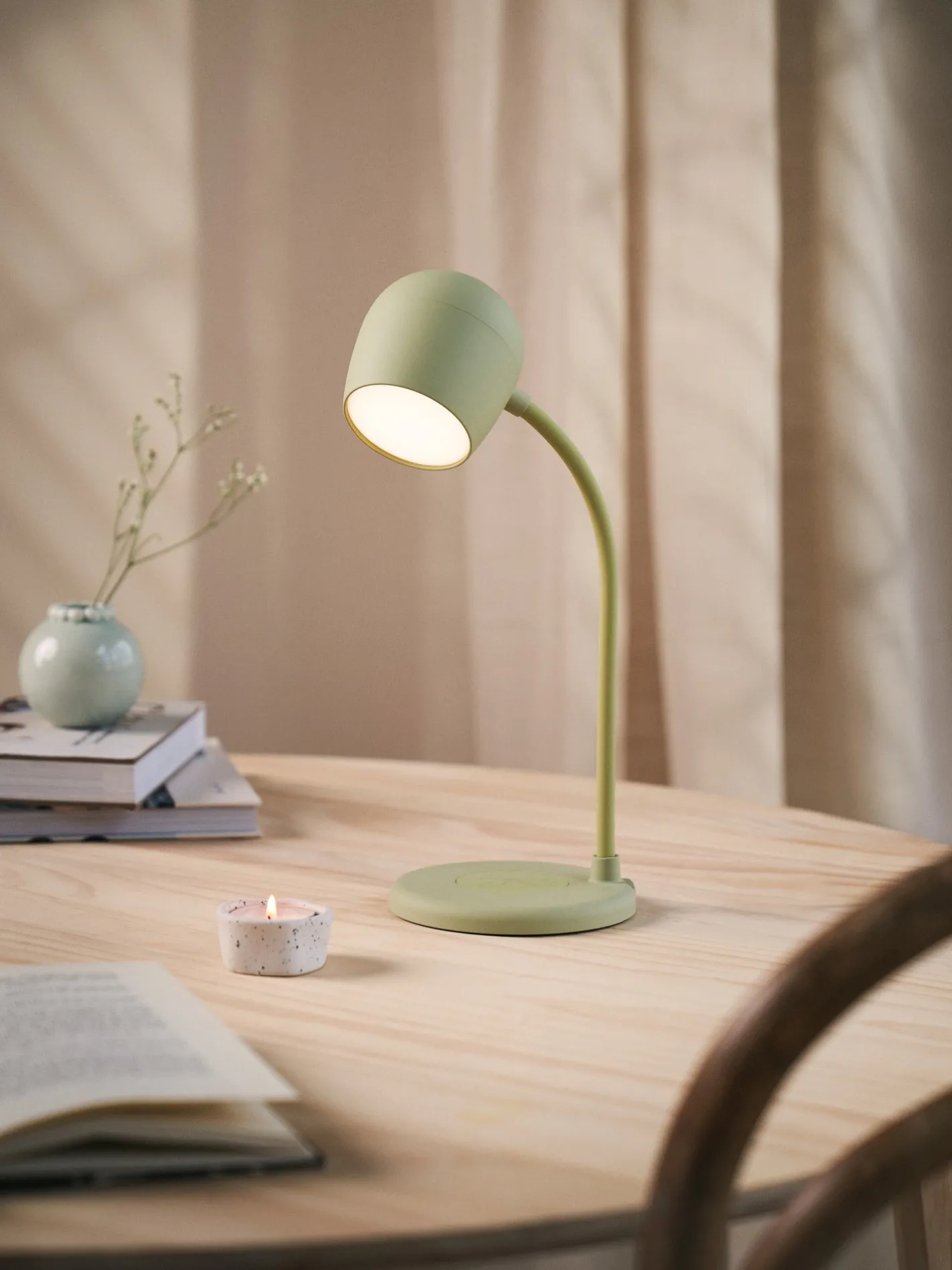 Søstrene Grene Bordlampe Med Højttaler